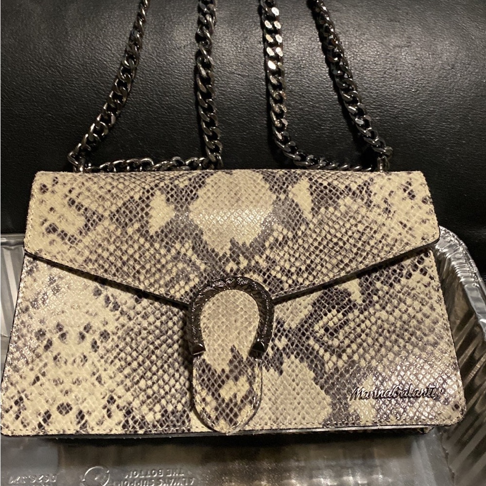 Shoulder bag